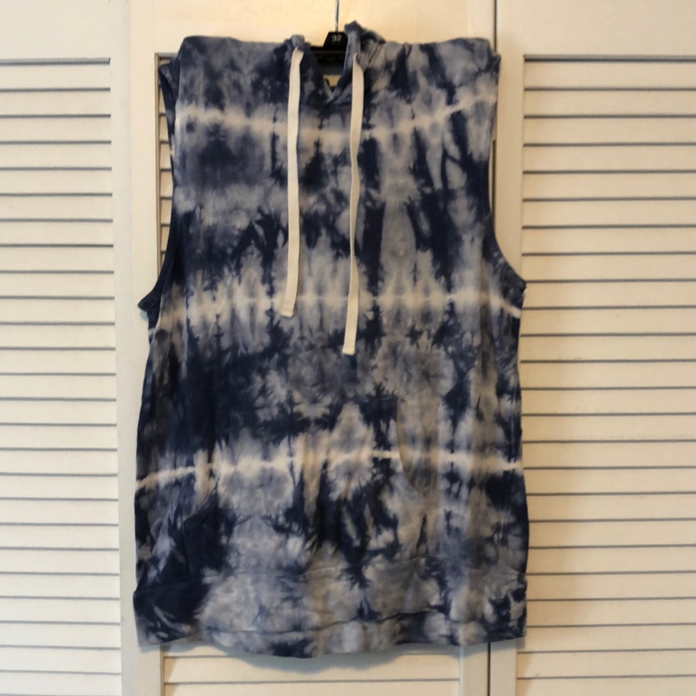 Forever 21 Sleeveless hooded top